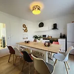 Casa De Ce *