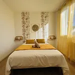 Casa De Ce Feriehus *