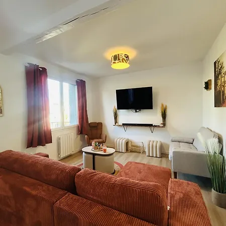 Casa De Ce بيت للعطل Les Ponts-de-Cé